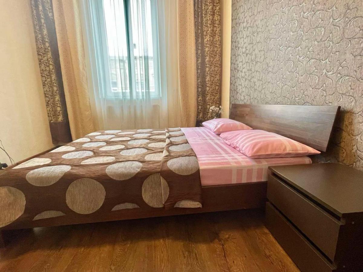 Крехівська 5,Апартаменти В Центрі, Дві Спальні Lviv Exterior foto
